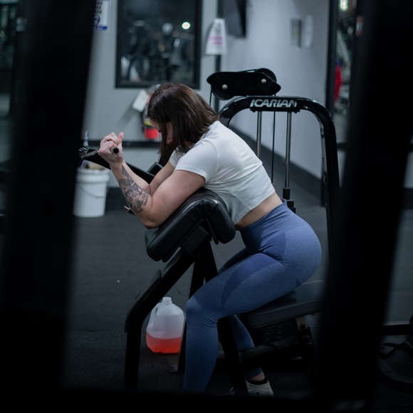 Meet your Posher, Kelly - Picture 2 of 5